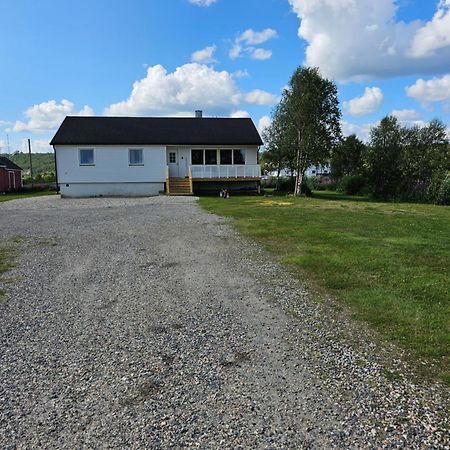 Markan Kautokeino Bagian luar foto